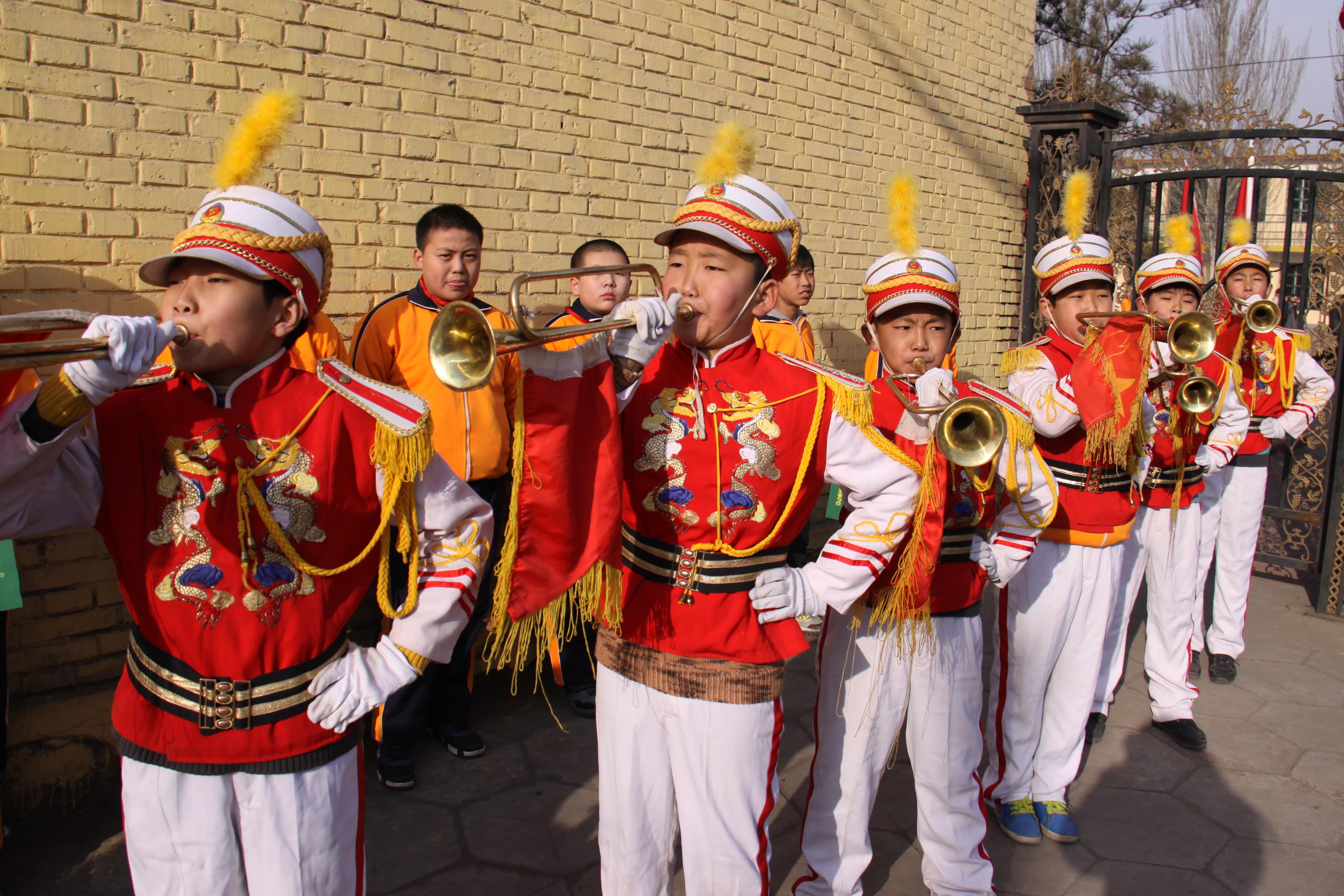 第22所 包头市西北门米兰体育平台官方网站-米兰(中国)
董丽萍小学