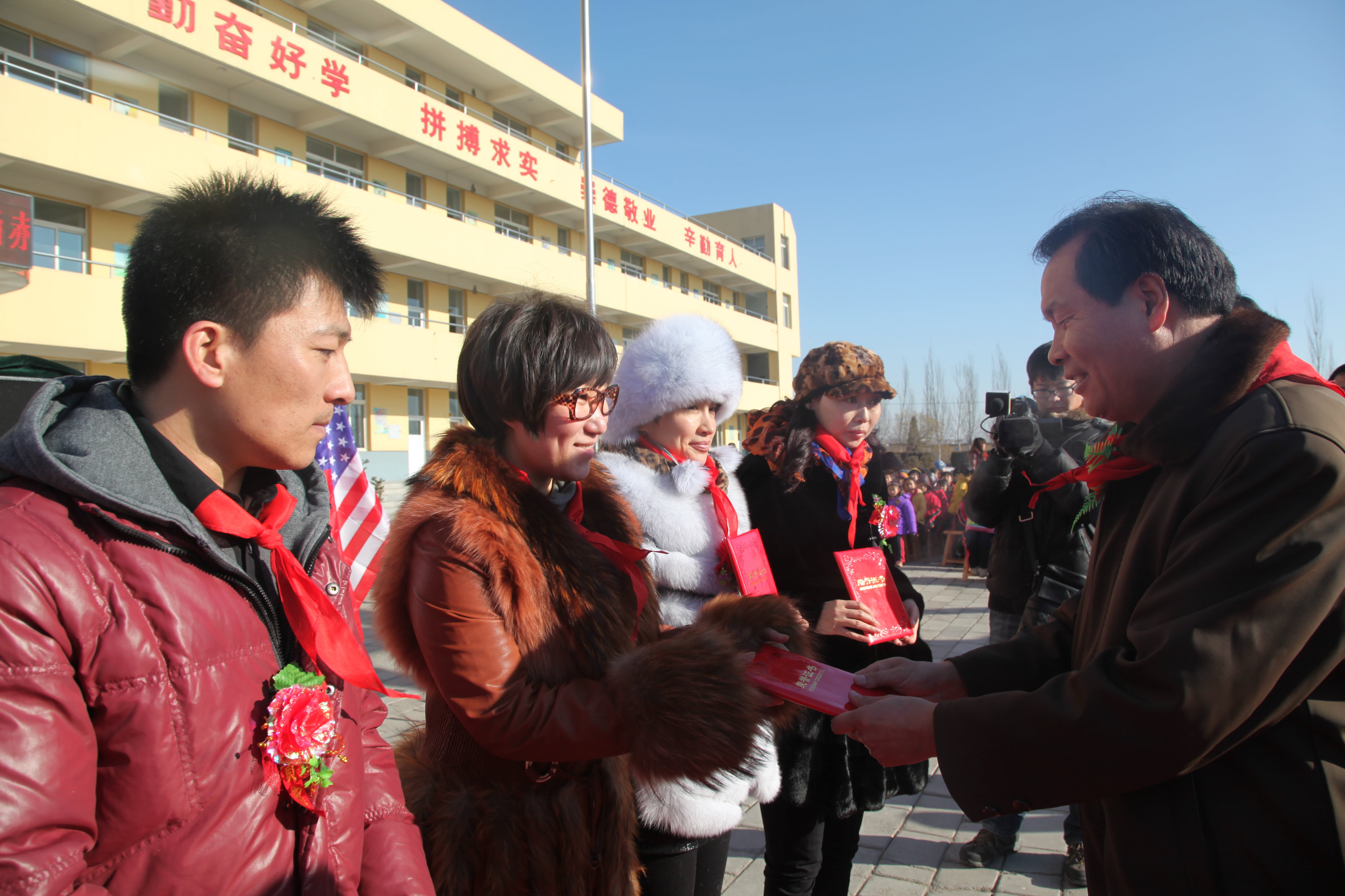 第28所 包头市哈业胡同米兰体育平台官方网站-米兰(中国)
刘金萍小学